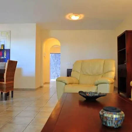 Playa Blanca Sleeps 6 Pool Air Con Wifi Appartement *